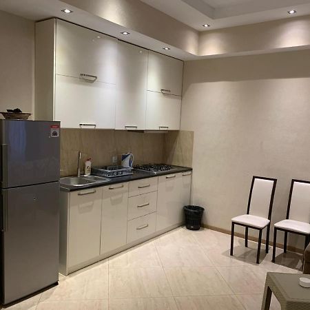 Apartment Three Bedroom In Saburtalo Tbilisi Exterior foto